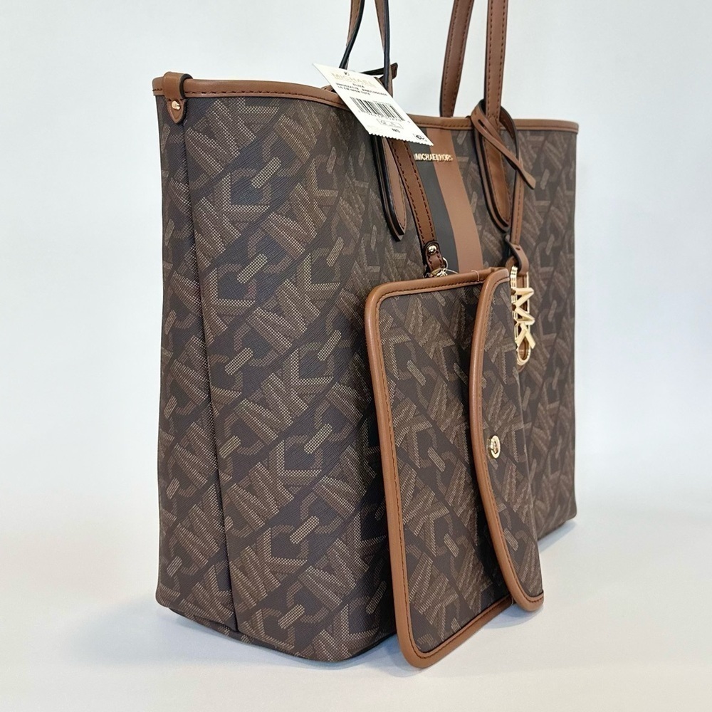 Michael Kors Tote Bag - Picture 15 of 16